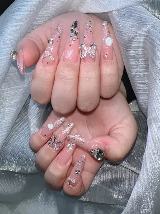 ネイル Lee Nailsのネイルデザイン