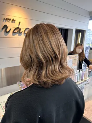 ミディアム カラー ヘアアレンジ インナー×縮毛矯正 ピンクカラー澤井里菜のヘアスタイル