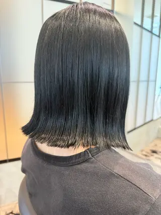 セミロング 須藤 優真 切りっぱなしボブのヘアスタイル