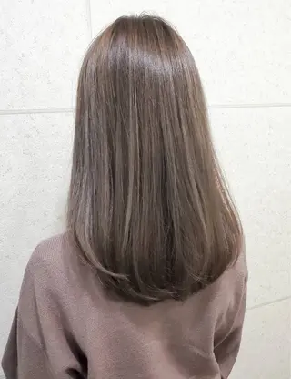 カラー day&night 【ひなこ】のヘアスタイル