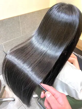 ロング カラー パーマ 【うねり/広がり/ 縮毛矯正】💟まなみのヘアスタイル