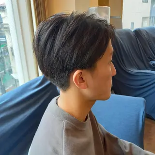 メンズ 飯田・髪質改善縮毛矯 正・カラー・パーマのヘアスタイル