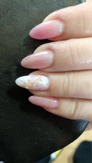 ネイル gorella Ａのネイルデザイン