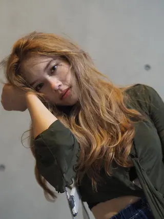 ロング カラー Moca 〰️のヘアスタイル