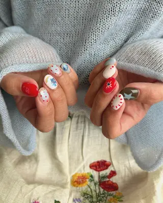 ネイル shiki_nail 🪐のネイルデザイン
