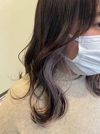 カラー しおり🍬 KOKORO🤍のヘアスタイル