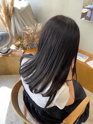 カラー 山下 悠月のヘアスタイル