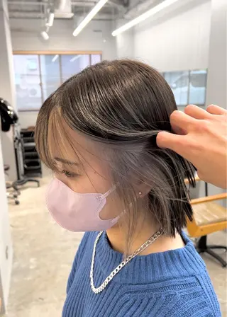 ショート カラー ブリーチ毛の縮毛矯正 ハイトーン/岡本智樹のヘアスタイル