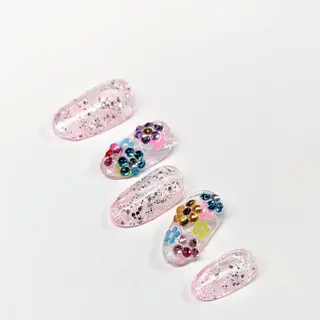 ネイル newrandas hitomiのネイルデザイン