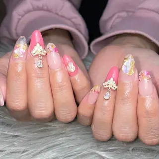 ネイル Feel ‪‪☺︎‬Yuriaのネイルデザイン