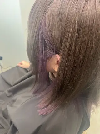 ミディアム アイ／推し活 ／透明感カラーのヘアスタイル