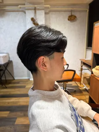 ショート パーマ メンズ 小松 莉夏子のヘアスタイル