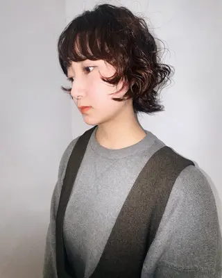 ショート スパイラルパーマ/デ ザインカット/アミのヘアスタイル