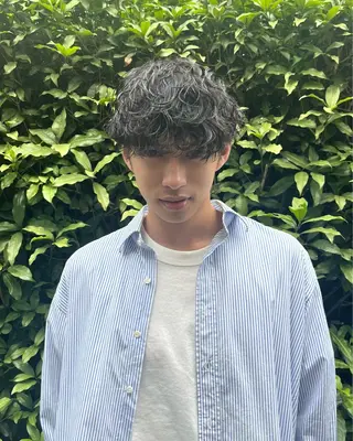 ミディアム パーマ 宮崎 恵多のヘアスタイル