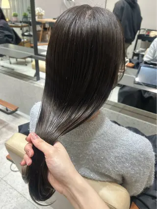 ロング 浅倉栞 /透明感カラーのヘアスタイル