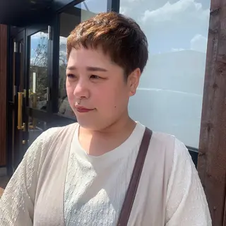 ショート コウノス マサコのヘアスタイル