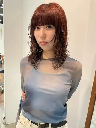 ミディアム 熊崎 葵のヘアスタイル