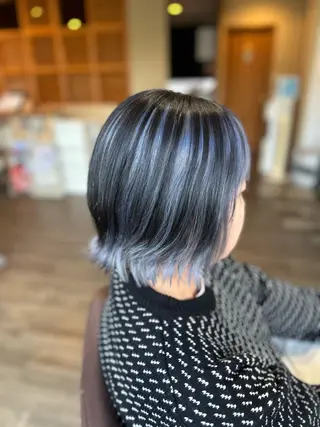 ロング カラー 井上 花音のヘアスタイル