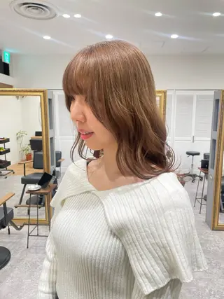 セミロング カラー 矯正パーマ、ベージュ ボブカット🫧のヘアスタイル