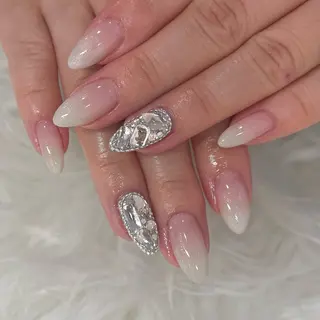 ネイル 透明感ネイル ｜mahiru.のネイルデザイン