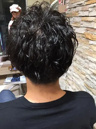 パーマ メンズ cherir髪質改善 パーソナルカラー診断のヘアスタイル