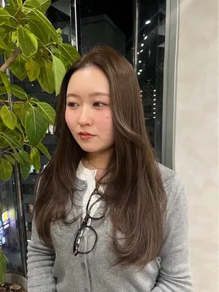 カラー asuka/ 大阪梅田のヘアスタイル