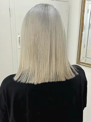 ミディアム 艶カラー／ 夢叶のヘアスタイル