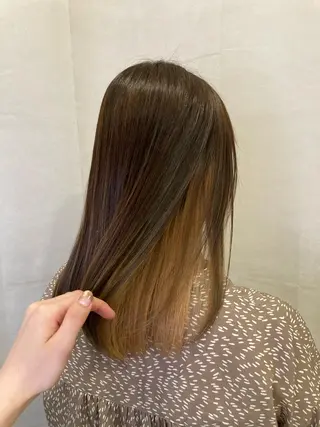 ミディアム カラー 宮原 佳苗のヘアスタイル