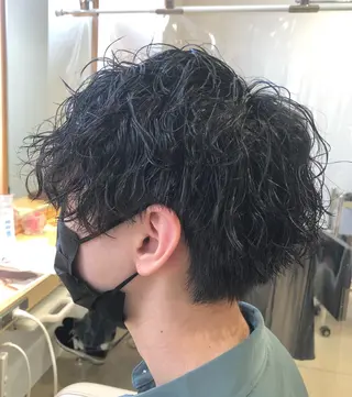 ショート パーマ メンズ 大谷 優馬のヘアスタイル