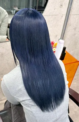 ロング カラー フジマ ハルナのヘアスタイル