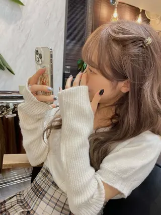 セミロング カラー 新宿店長 🦄ブリーチYUGOのヘアスタイル