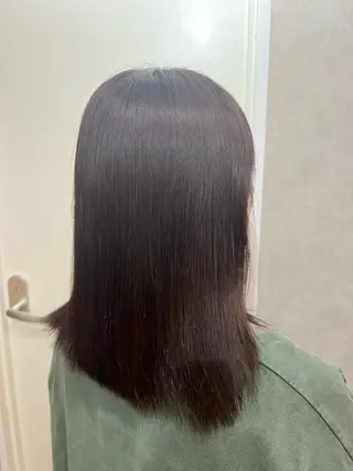 ミディアム カラー 山口 彩乃のヘアスタイル