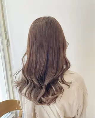 ロング カラー 佐々木 美帆のヘアスタイル