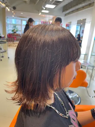 ショート カラー ヘアアレンジ 鶴﨑 美優亜のヘアスタイル