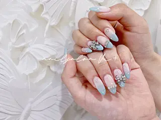ネイル ✨Nailsalon Vi+✨のネイルデザイン