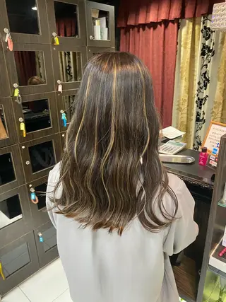 ロング カラー ホワイト系はお任せ /ブリーチ/店長岩崎のヘアスタイル