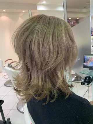 ミディアム 春日 力のヘアスタイル