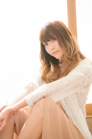 セミロング Alisha by artinaのヘアスタイル