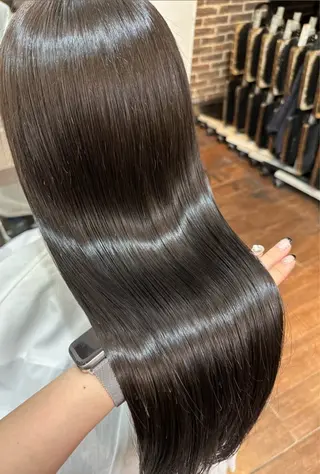 セミロング Rei/ 縮毛矯正/ ハイライトカラー募集のヘアスタイル