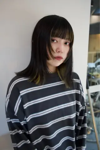 ミディアム miyu ハイトーン/レイヤーのヘアスタイル