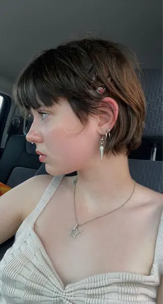 ショート H I ＮＡのヘアスタイル