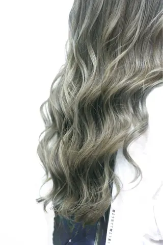 ロング カラー 【Atem 大町店】 永森　優里花のヘアスタイル