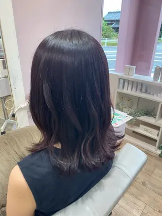 ミディアム かまだ しおりのヘアスタイル