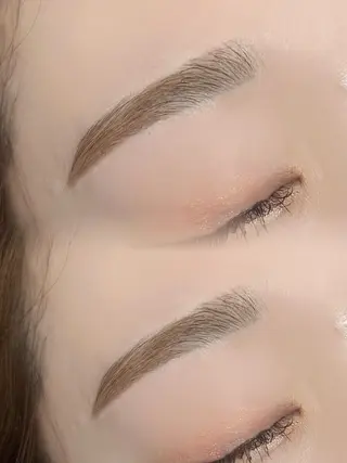 アイブロウ en.所属・en. MINORIのマツエク・マツパデザイン