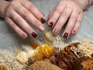 ネイル salon de 4H所属・小林 麻里のネイルデザイン