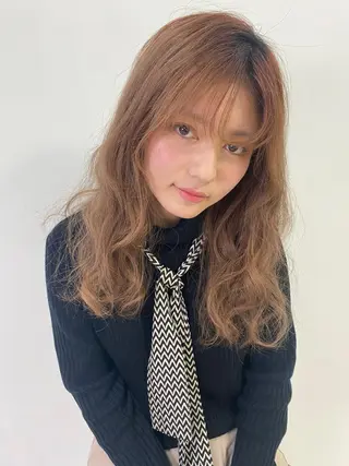 ロング 小山 美月のヘアスタイル