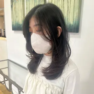 セミロング 宮成 佳歩のヘアスタイル