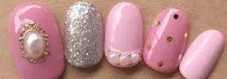 ネイル ゲン レイカのネイルデザイン