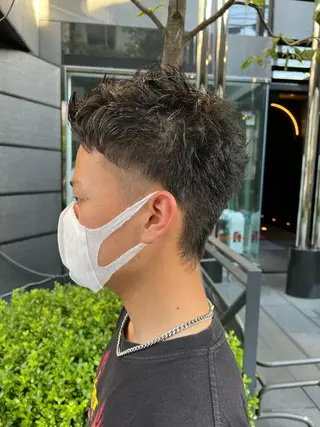 ショート 吉ヶ別符 亮祐のヘアスタイル
