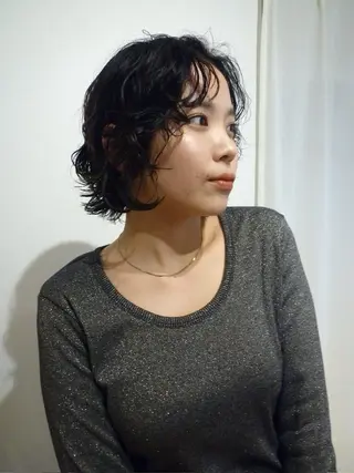 ミディアム パーマ niina suzukiのヘアスタイル